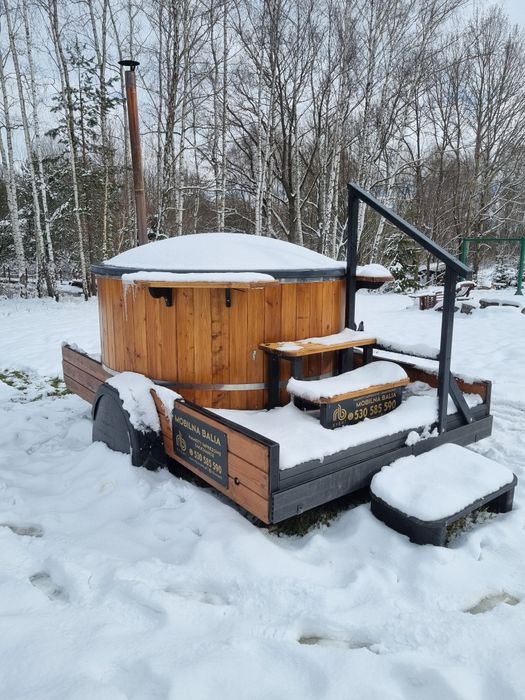 Mobilna balia z jacuzzi wynajem i mobilna sauna