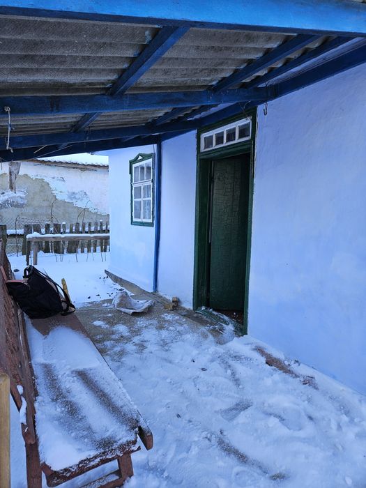 Будинок з двома ділянками