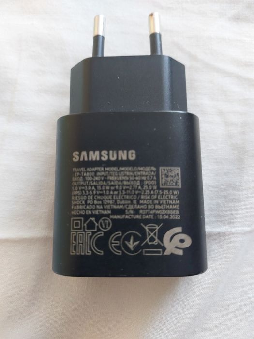 Ladowarka samsung 25w oryginalna.