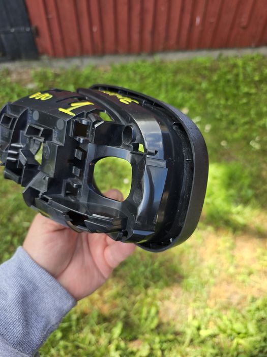 Obudowa Lusterka Lewego Volvo V50 S40 C30 S60 Nr 3004-141  Średnie NR 1