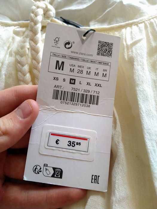 Vestido da Zara cor creme