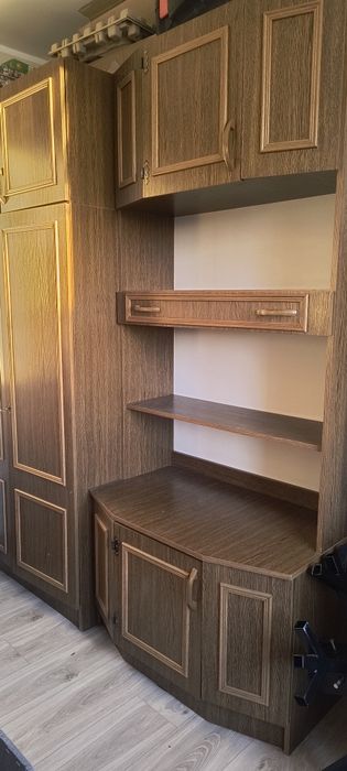 Meblościanka brązowa