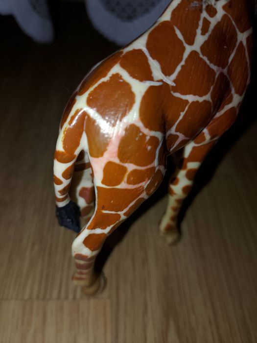 Wycofana Figurka żyrafy schleich 2003 rok
