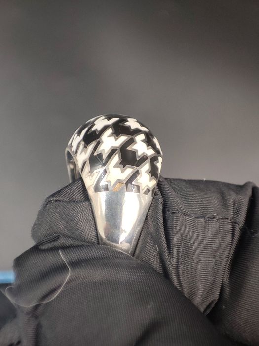 Каблучка Pied de Poule з емаллю від Roberto Bravo; р. 19