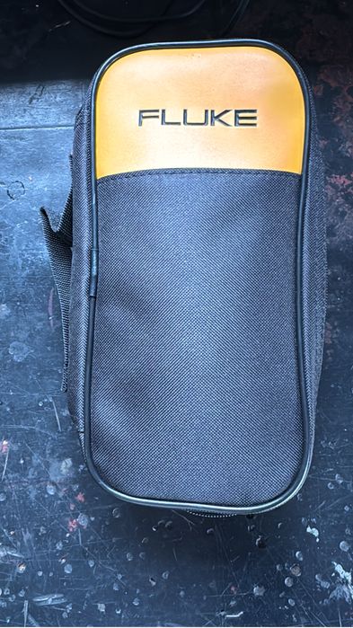 Fluke375 FC Bezprzewodowy miernik cęgowy 600 A AC/DC True RMS.
