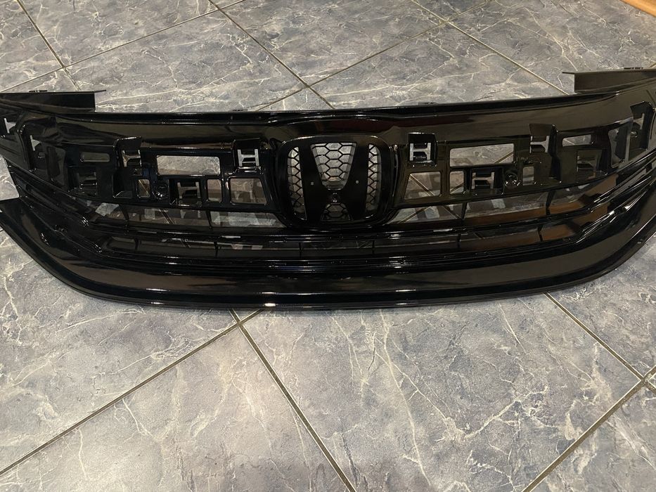 Решітка нова оригінал для HONDA ACCORD 9