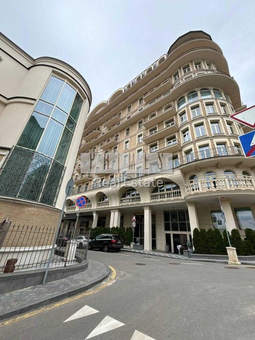 Продаж 9к квартири 500м2 паркомісце Новоселицька 10 Renaissance Residence Печерський Ботсад