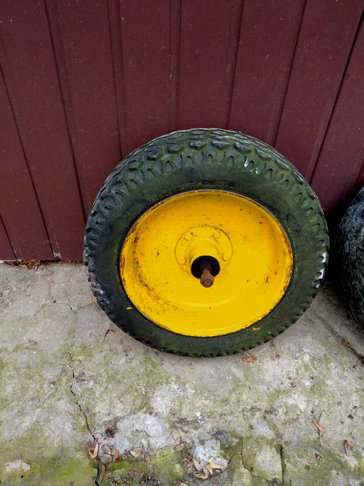 Koła do pługa lub innych narzędzi
