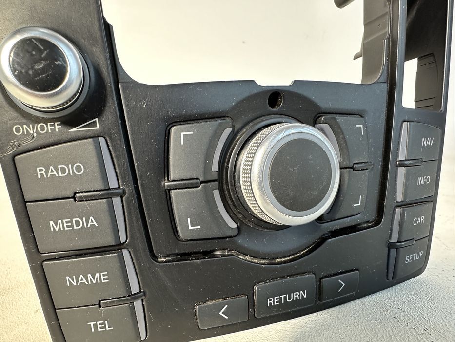 Audi A6 C6 panel środkowy nawigacji radia MMI UK