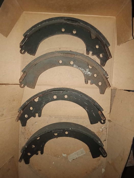 Гальмівні колодки задні TOYOTA 30 Camry RAV 4 I, 4 II, DAIHATSU обмін