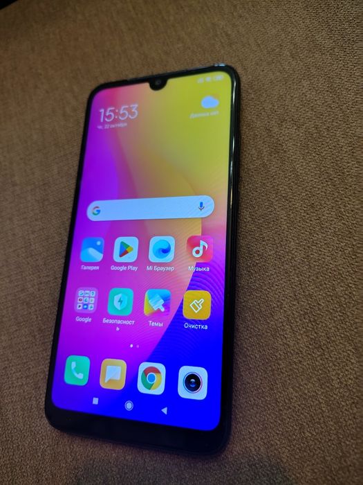 Мобильный телефон Redmi 7