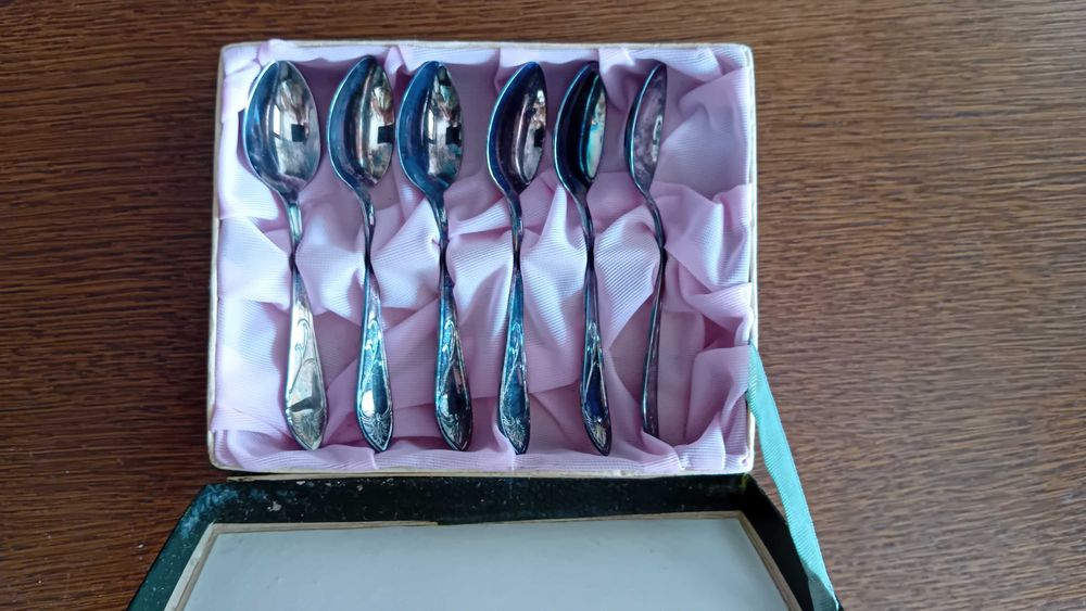 Komplet łyżeczek 6 szt plater PRL