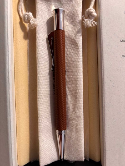 Długopis Graf von Faber-Castell Guilloche Cognac Brown