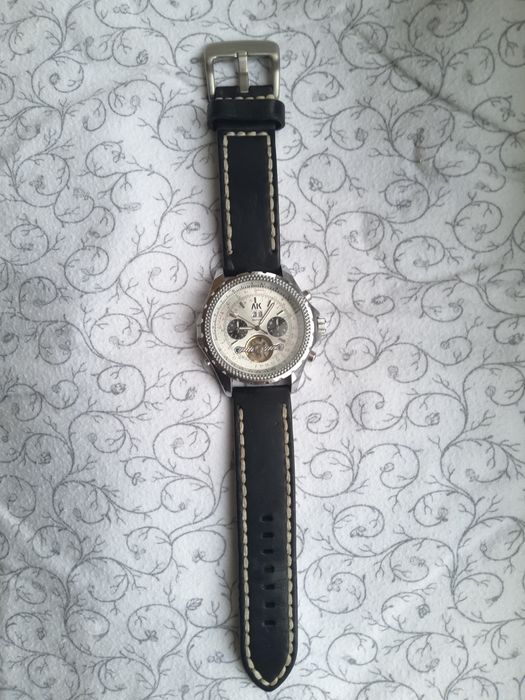 Часы АК Homme б/у