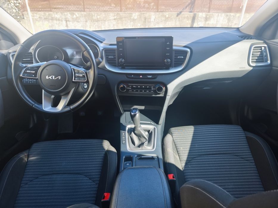 Kia XCeed 1.0 T-GDi Drive (08/2023) – 39.675 km – Garantia de Fábrica até 2030