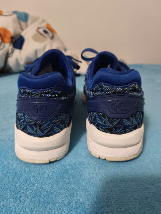 Ténis Asics usados