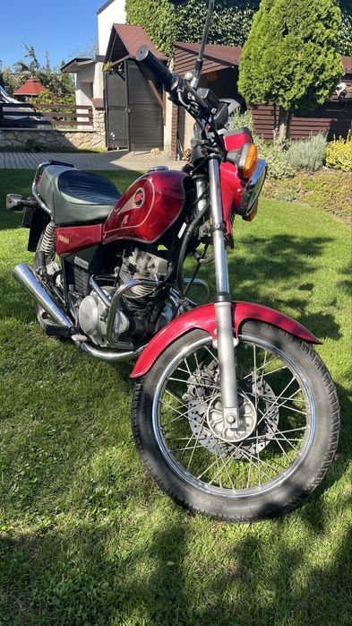 Motocykl Yamaha SR125