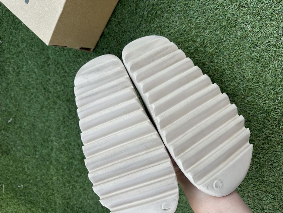 yeezy slide pure