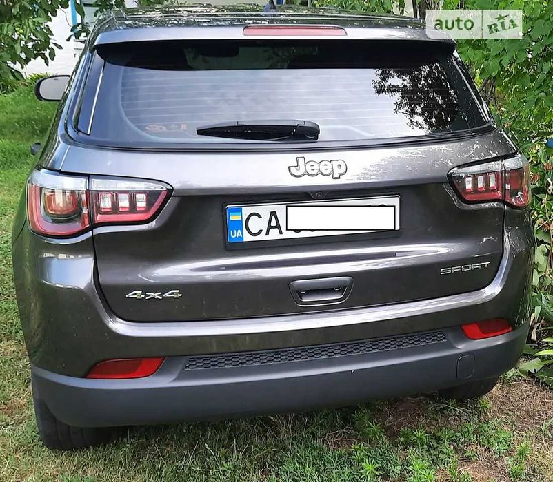 Автомобіль Джип компас 2018