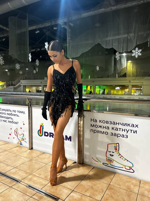 Сукня для латини