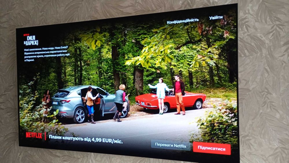 Продаю телевізор Samsung , кріплення у подарунок