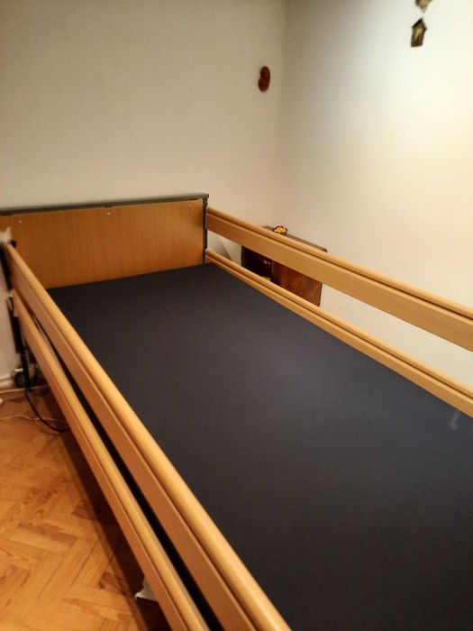Cama Articulada eletrica com colchão incluído, em estado Novo