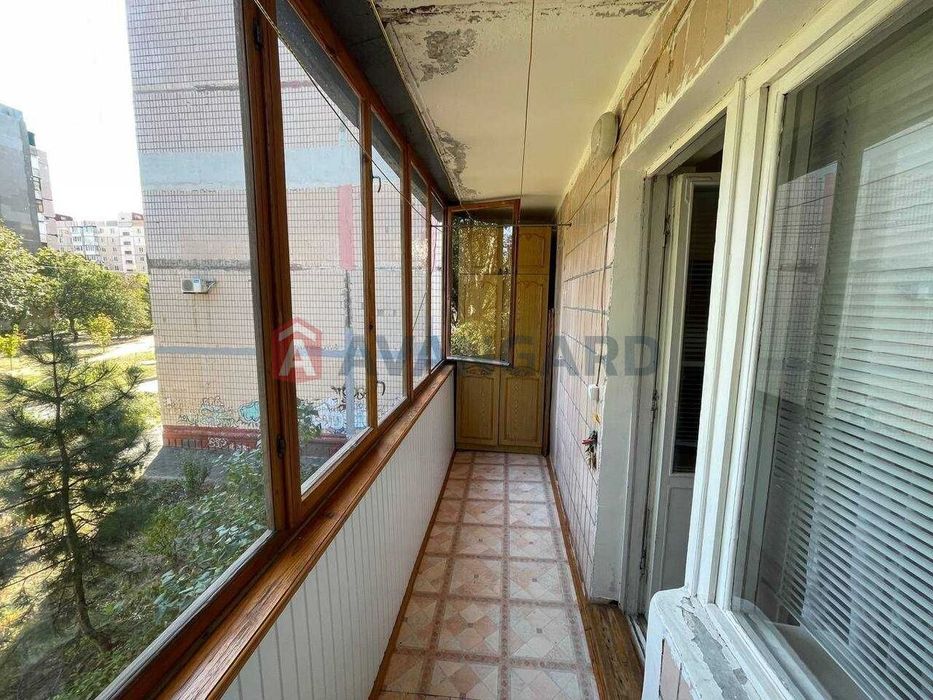 Продаеться 1-кім квартира. Бородинський