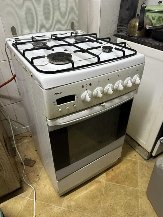 Kuchnia gazowa 4 palnikowa AMICA (używana) - ODDAM ZA DARMO