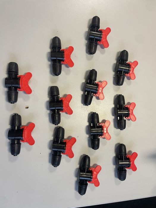 12  torneiras de bola para rega 8-10mm