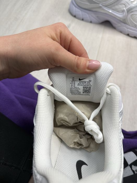 Кросівки Nike V5 RNR White Black Metallic Silver HJ5228-101