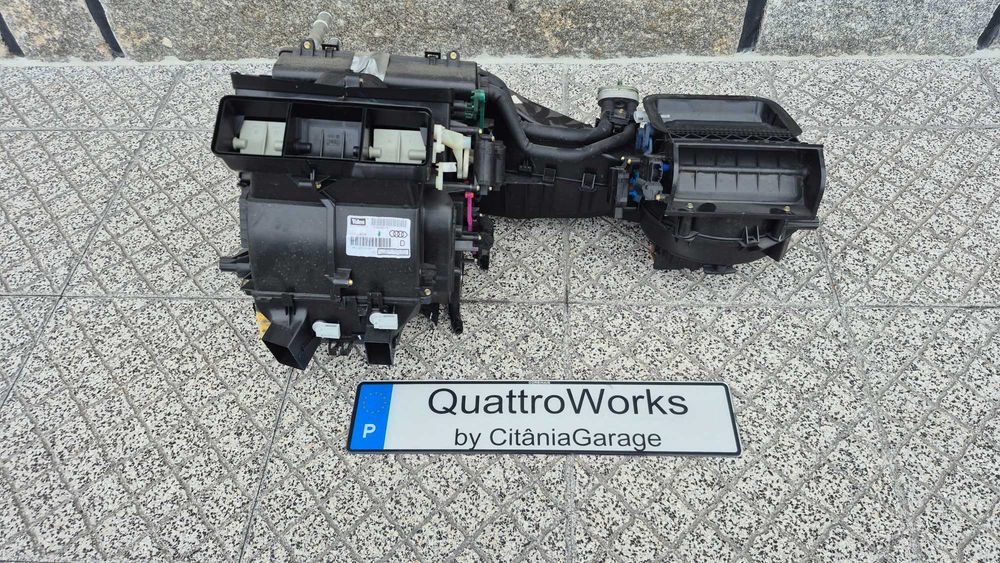 Caixa Sofagem ar condicionado Completa Audi A4 B6 B7 8E  Ref. 8E1820005H original em excelente estado