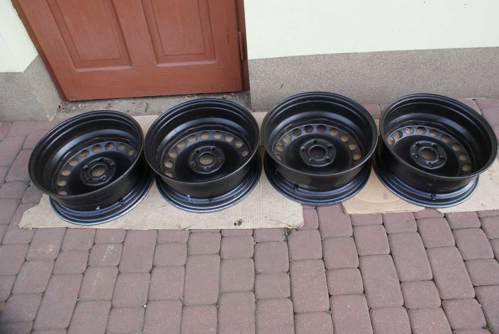 Stalowe i Alu 6,5Jx16 cali 5x112x57  ET33 Audi Q3 VW Tiguan Seat Skoda