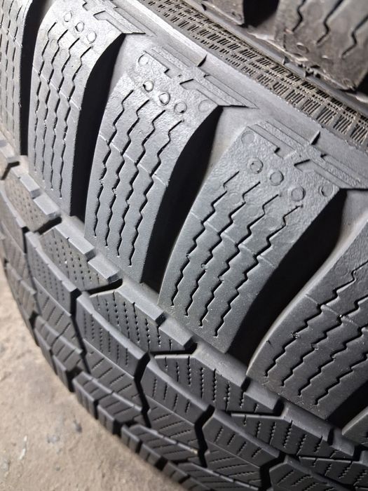 Разноширокий комплект 275/35; 245/40 R20 Continental Conti Winter TS 860S шини б/у зима