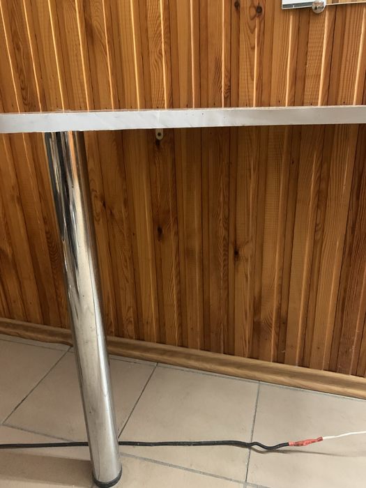 М'який диванчик  меблі стіл деревяний  столик