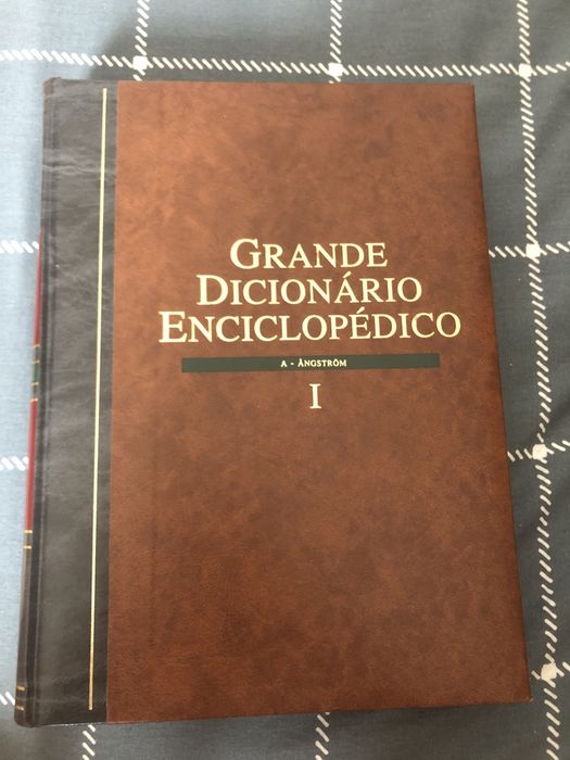Coleção Grande Dicionário Enciclopédico