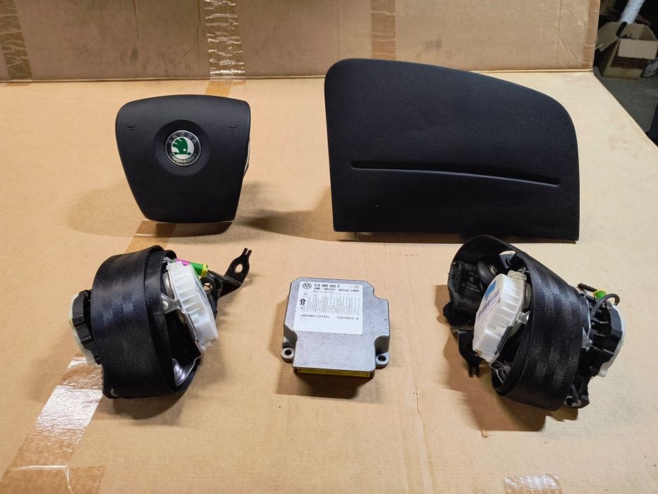 Skoda Fabia II 07-10 - Komplet poduszek Airbag Kierowcy Pasażera Pasy