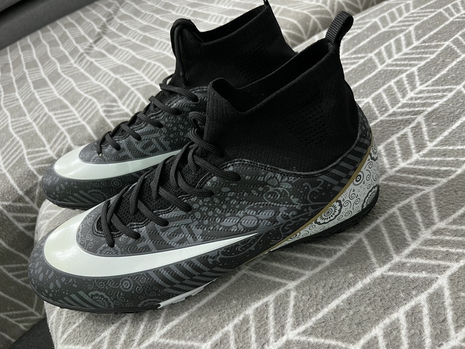 Sapatilhas futsal/futebol