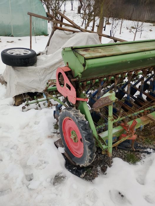 Siewnik Hassia 2,5 metra