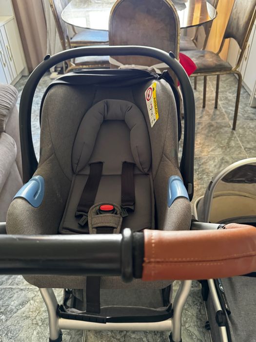 Carrinho de bebé trio kinderkraft