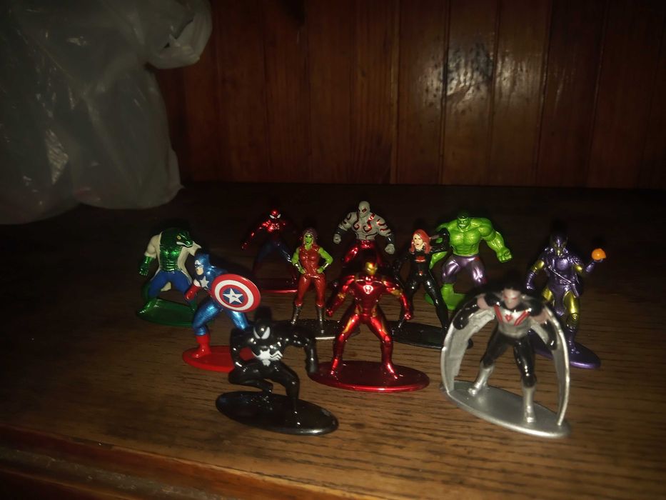 Figurki Marvel Prawie cała kolekcja plus 4 figurki z Harrego Pottera