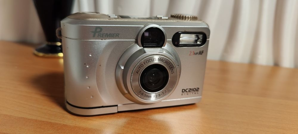 Aparat cyfrowy Premier DC-2102