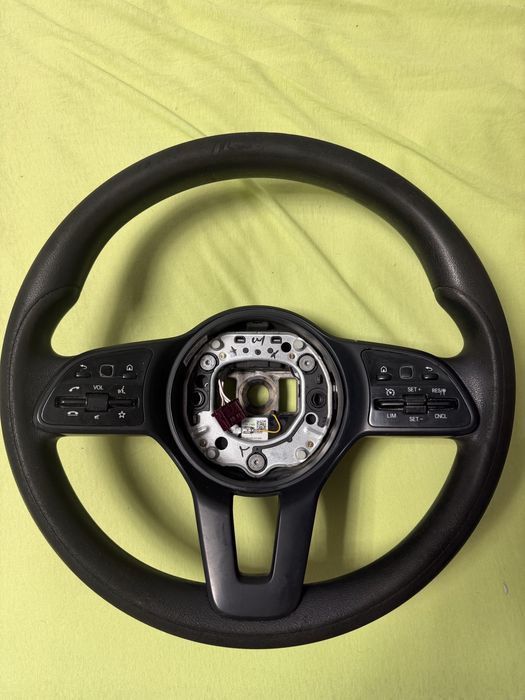 Mersedes sprinter 907 910 руль