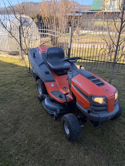 Traktorek kosiarka husgvarna cth194