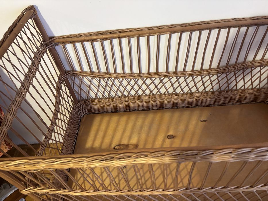 Sprzedam łóżeczko wiklinowe 120x60