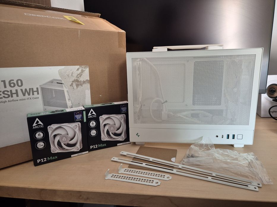 Obudowa ITX DeepCool CH160 + 2× Arctic P14 Max PWM