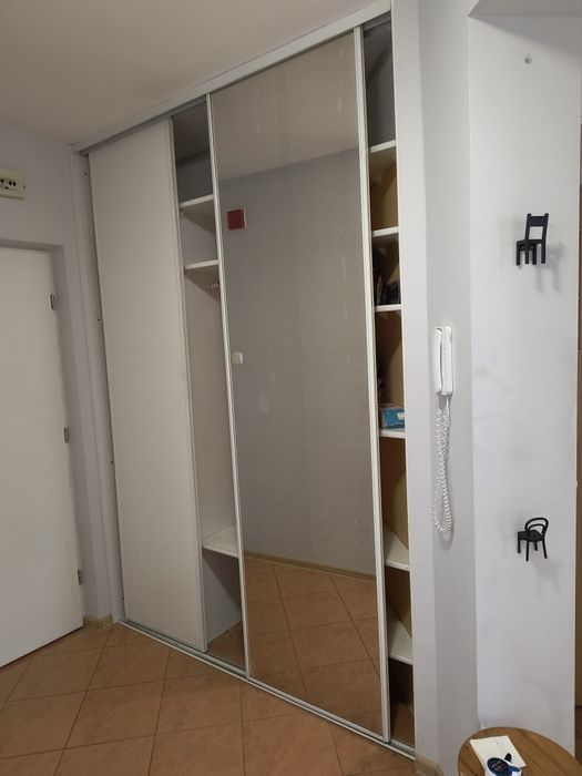 Oddam za darmo szafy i pawlacze w zabudowie