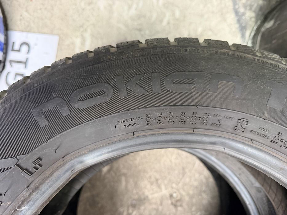 Шины 215/60 R16 Nokian WR б/у пара зима 5мм ар. 205212 U9
