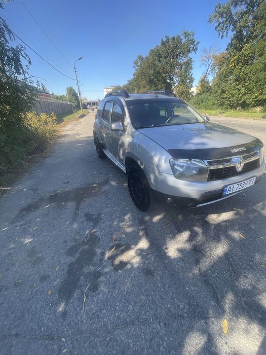 Renault    Duster