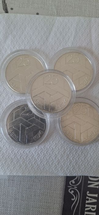 250 Escudos , 25 Abril 1974