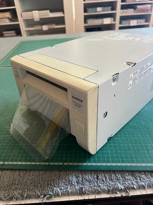 Papel e Impressora Ter Fuji ASK,300, DNP- Kod-Mitsubishi,Baixou